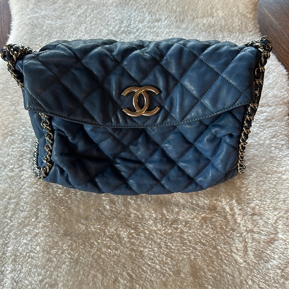 Chanel quilted hobo shoulder bag - Picture 14 of 14
